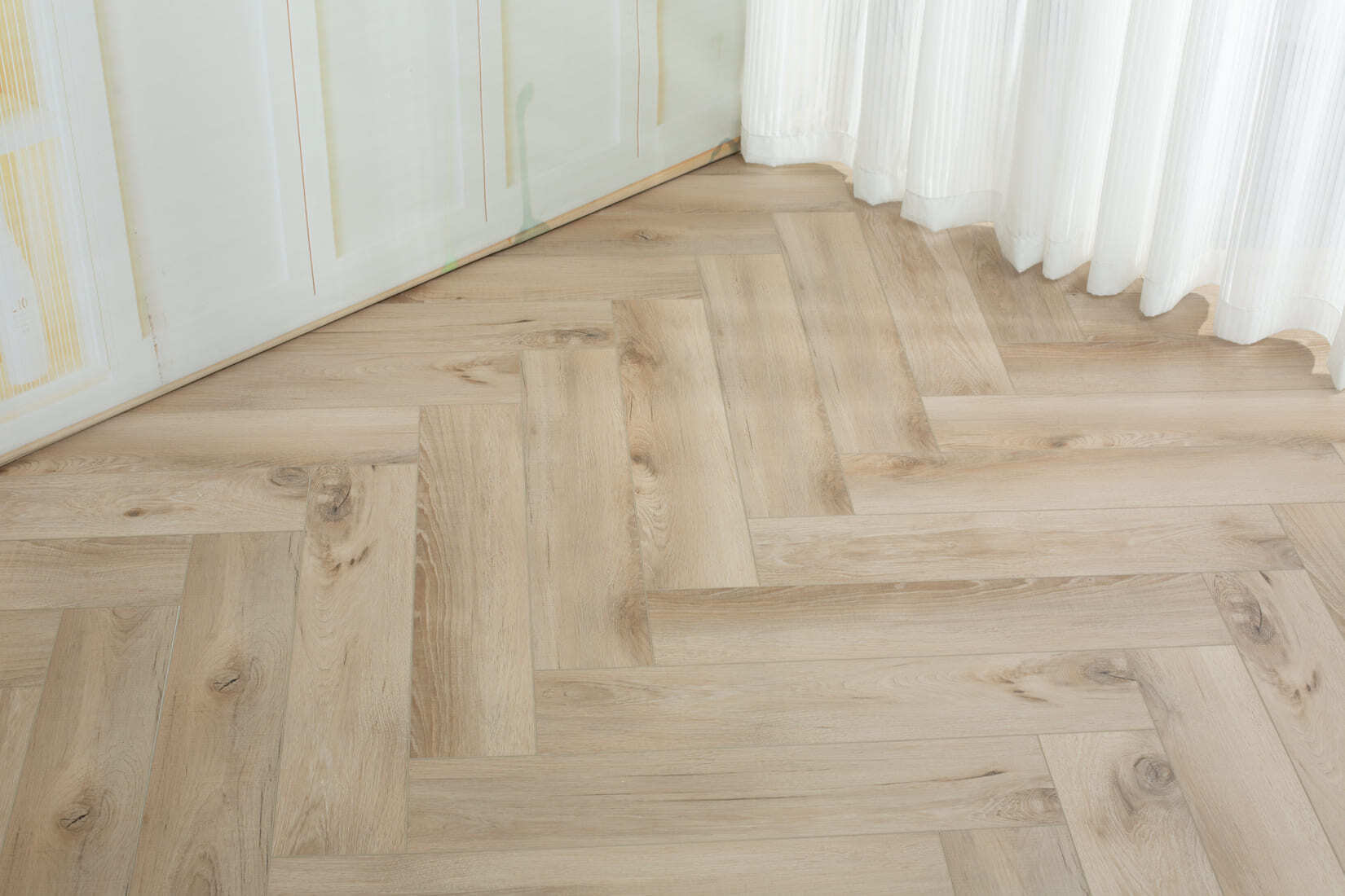 Плитка SPC "OneFloor" 3009 А,В  ЁЛКА (640*128*4 мм) — купить в Нальчике