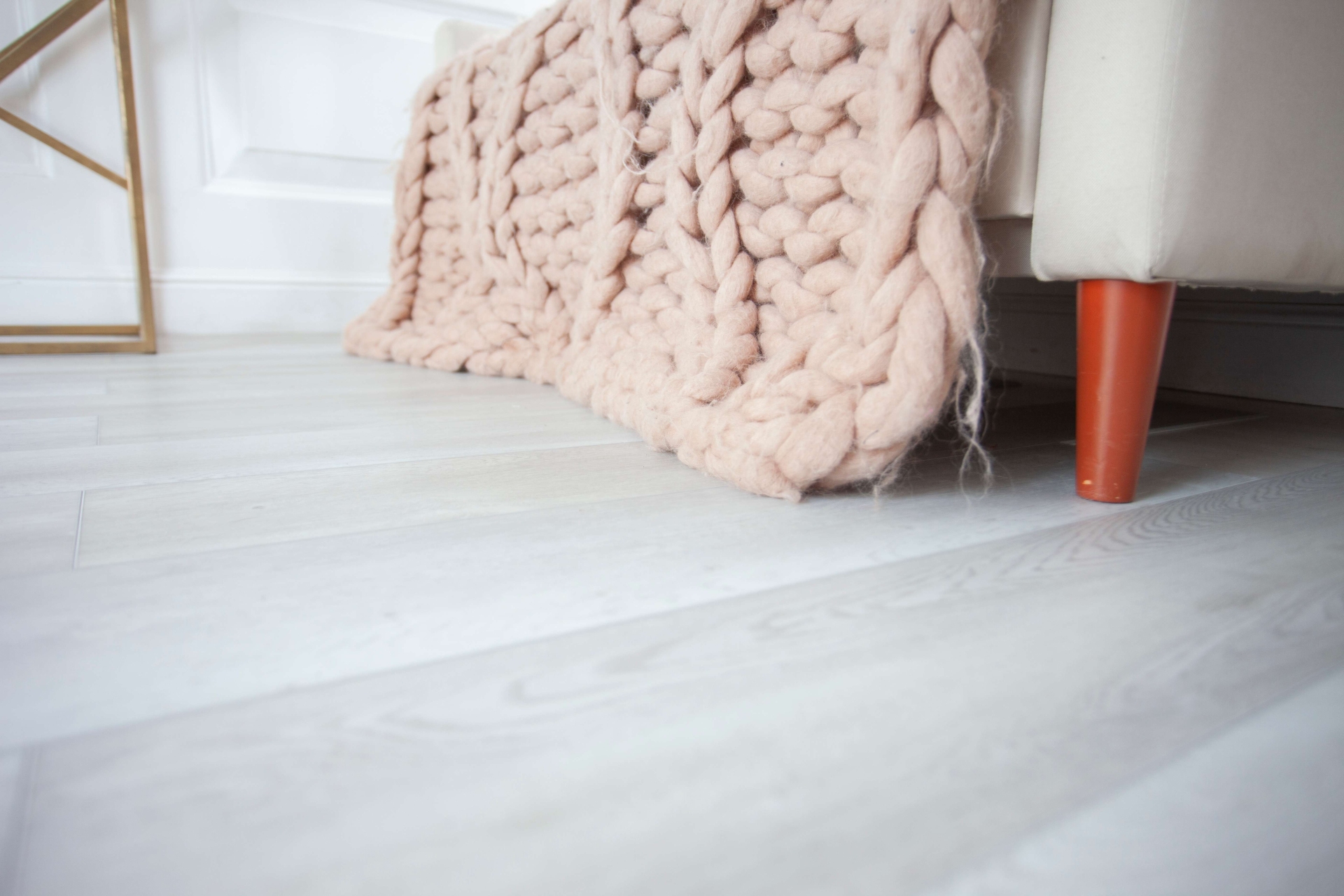 SPC ламинат «Damy Floor» Дуб Зимний (1220*180*4 мм) — купить в Нальчике