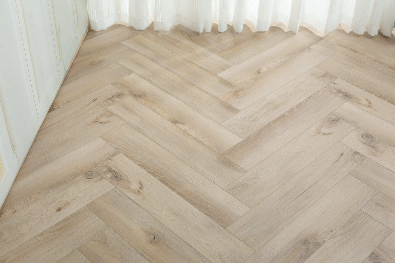 Плитка SPC "OneFloor" 3009 А,В  ЁЛКА (640*128*4 мм) — купить в Нальчике