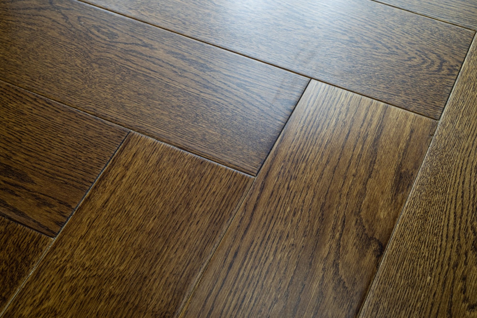 Инженерный паркет «Damy Floor» Ореховый (укладка елочкой) — купить в Нальчике