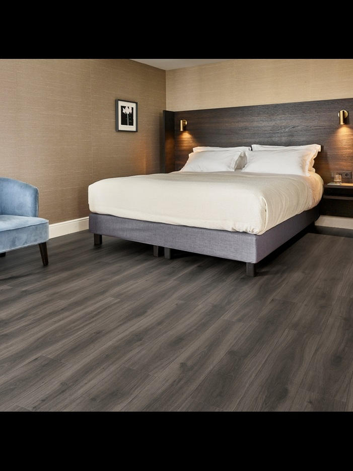 Замковая ПВХ плитка Tradition Oak 890 (1251*189*5 мм) — купить в Нальчике