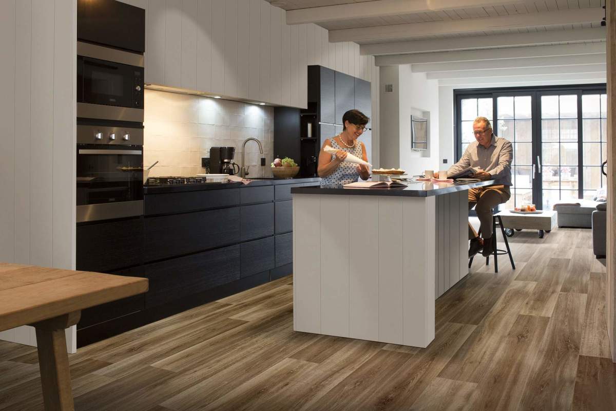 Замковая ПВХ плитка "Berry Alloc" Pureclick 55 LIME OAK 966D (204*1326*5 мм) — купить в Нальчике